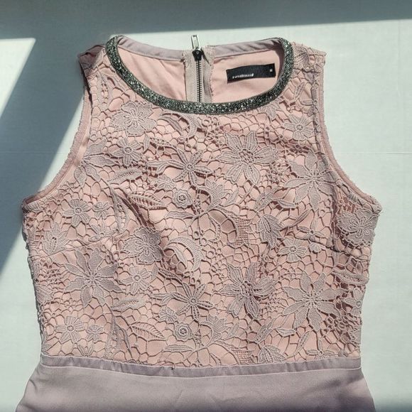 PaperDolls Sleeveless Pink Dress - Picture 4 of 12